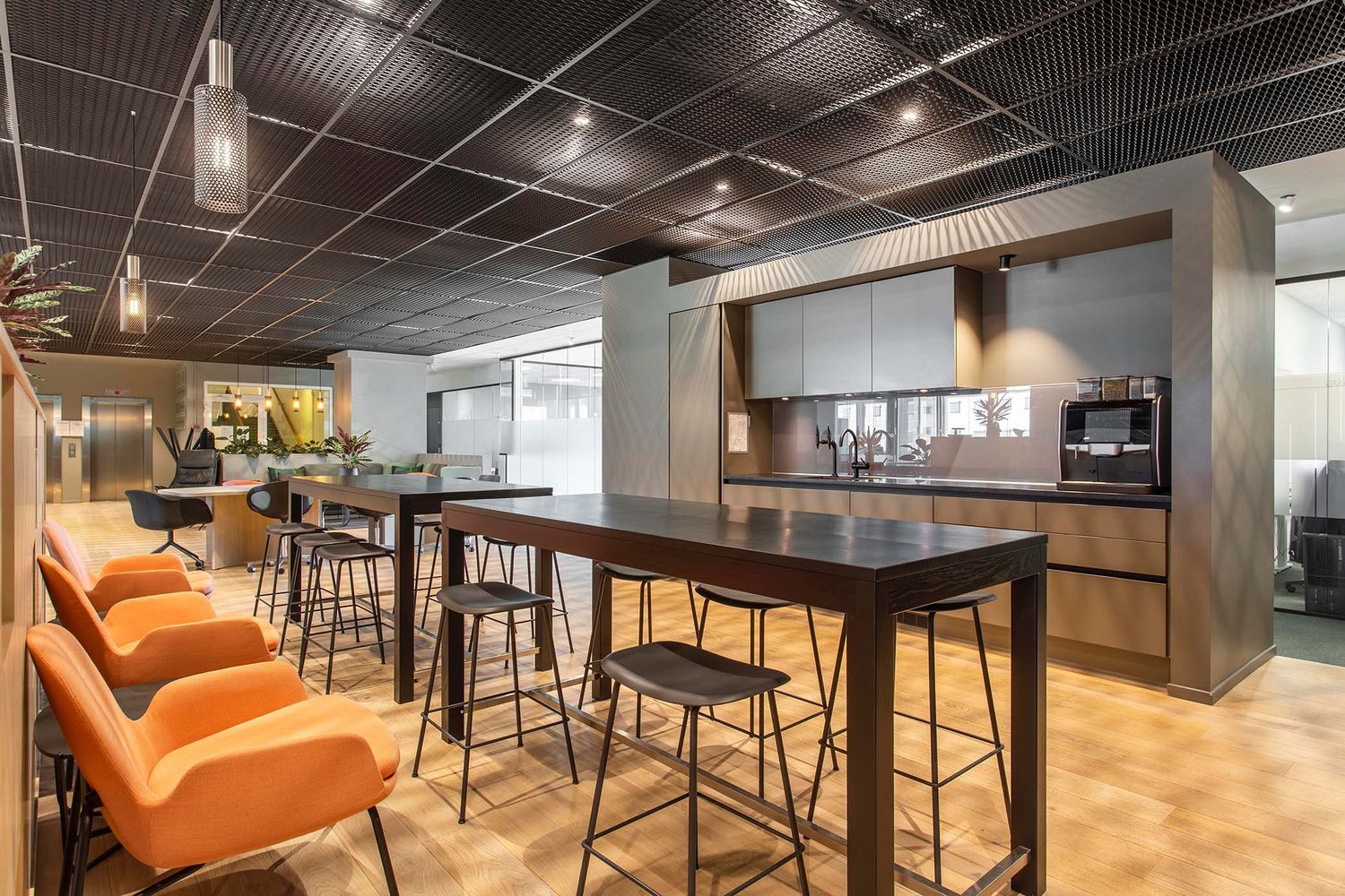 Private office space tailored to your business’ unique needs in West Allis